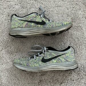 Nike Running Shoe Flyknit Lunarlon Multicolored/Grey Size 8.5